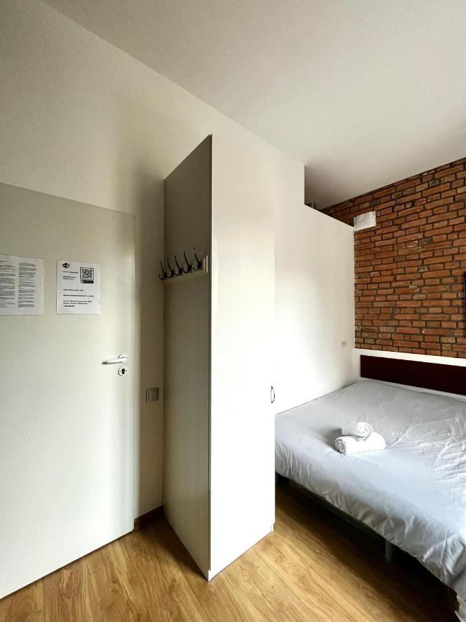 Bezagenta Rooms Centrum Варшава Экстерьер фото