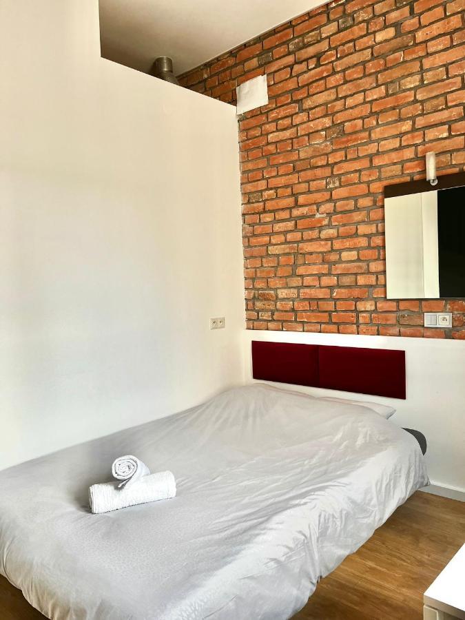 Bezagenta Rooms Centrum Варшава Экстерьер фото