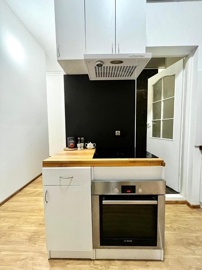Bezagenta Rooms Centrum Варшава Экстерьер фото