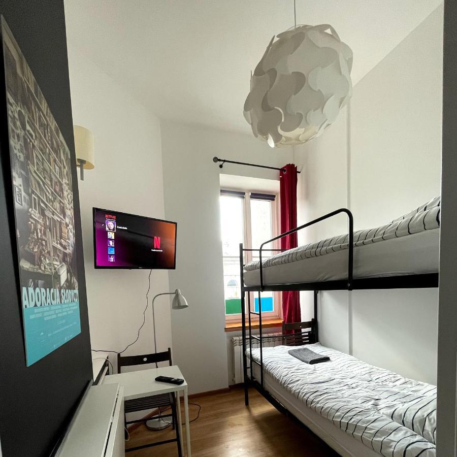 Bezagenta Rooms Centrum Варшава Экстерьер фото
