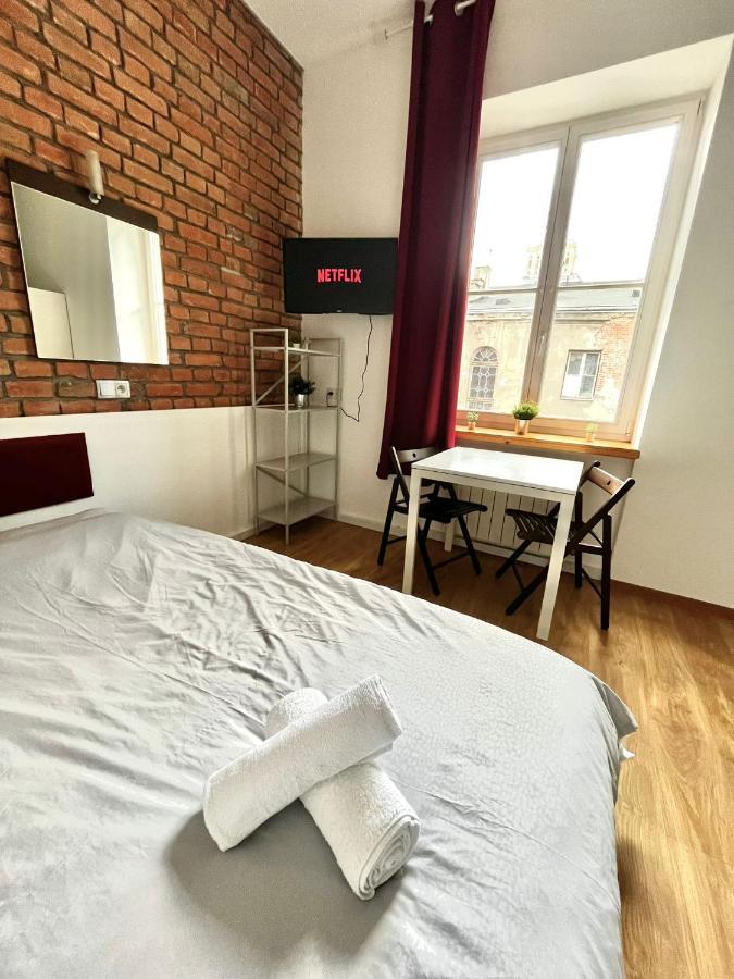 Bezagenta Rooms Centrum Варшава Экстерьер фото